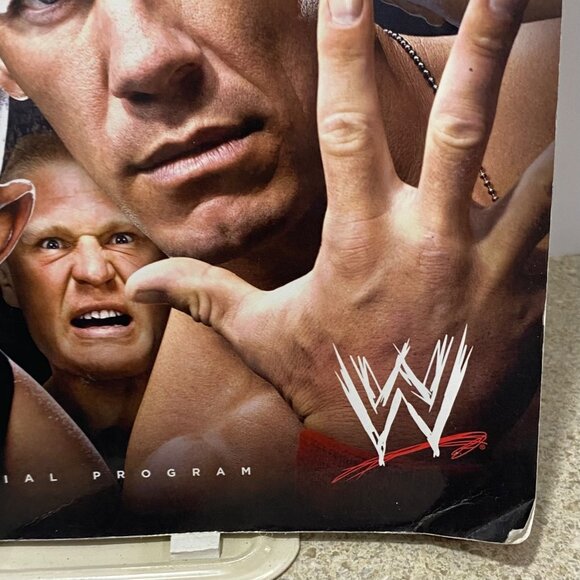 30 Years of WrestleMania – WWE History Book – wrestling collectible - Picture 2 of 6